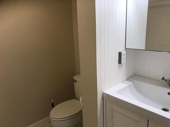 4th image of 13618 Greenfield Dr APT 304