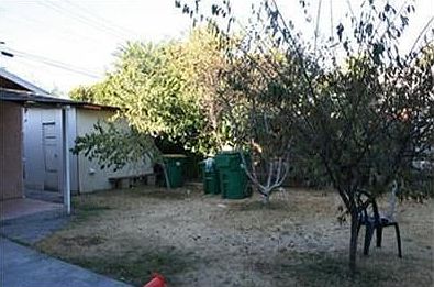 3rd image of 2141 E Scotts Ave