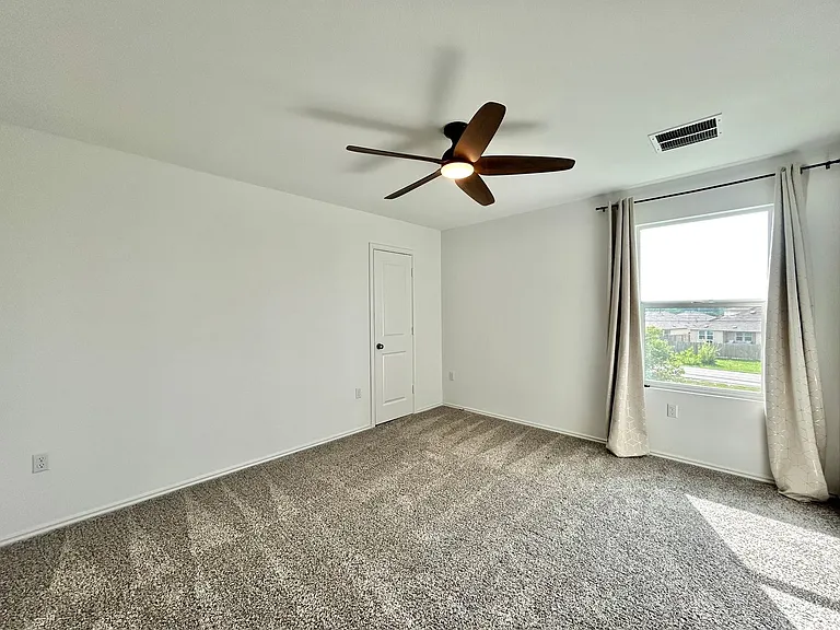 10412 Premier Park St — Photo 21