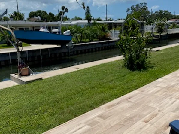 485 S Paula Dr #493B, Dunedin, FL 34698