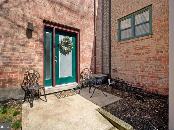 59 Paladin Dr, Wilmington, DE 19802