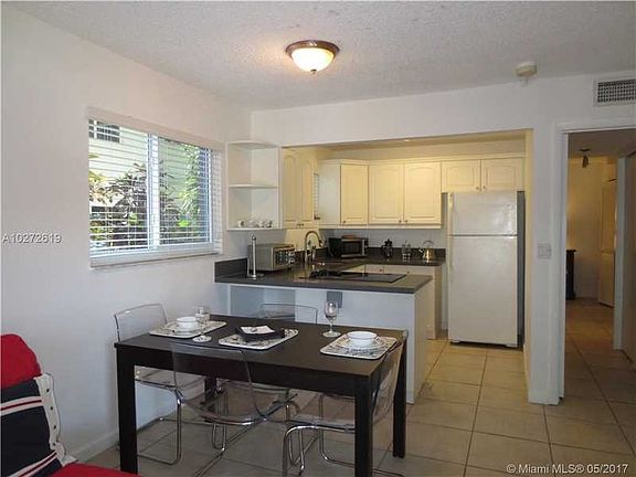 2nd image of 3239 W Trade Ave APT 01