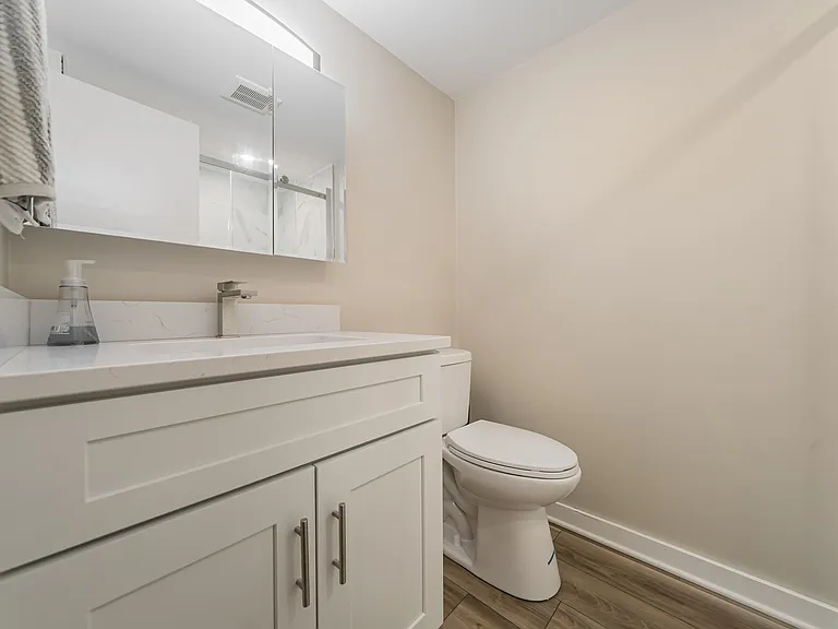 Huntington Green Apartments — Photo 53
