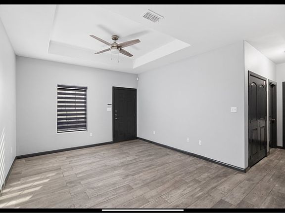 2nd image of 1412 Acme Ln APT 4