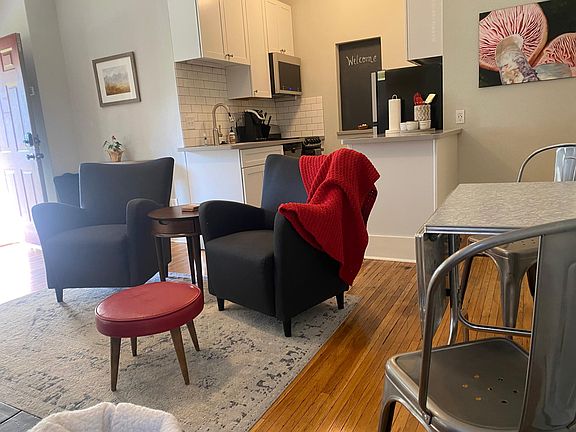 2nd image of 2024 W Pacific Ave APT 1