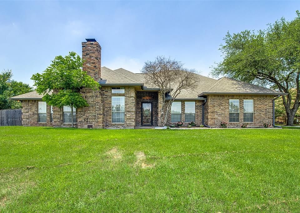 1st image of 137 Deer Creek Dr