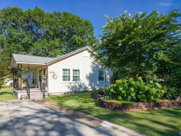 1710 Loring Ave SE, Decatur, AL 35601