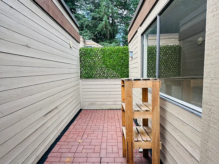 9131 Capella Dr #303 — Photo 21