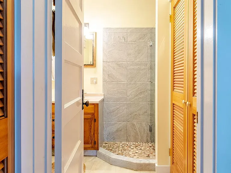 425 Nebraska Valley Rd — Photo 25