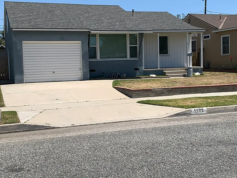 10210 Monterey St — Photo 14