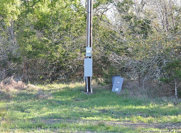 4th image of 8074 Fawn Creek Dr