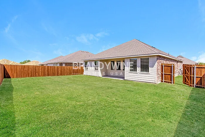341 Wentworth Dr — Photo 24