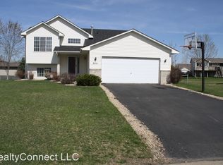 355 Bluestem Ave E, Shakopee, MN 55379