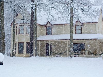 4056 S Creekside Dr, New Palestine, IN, 46163