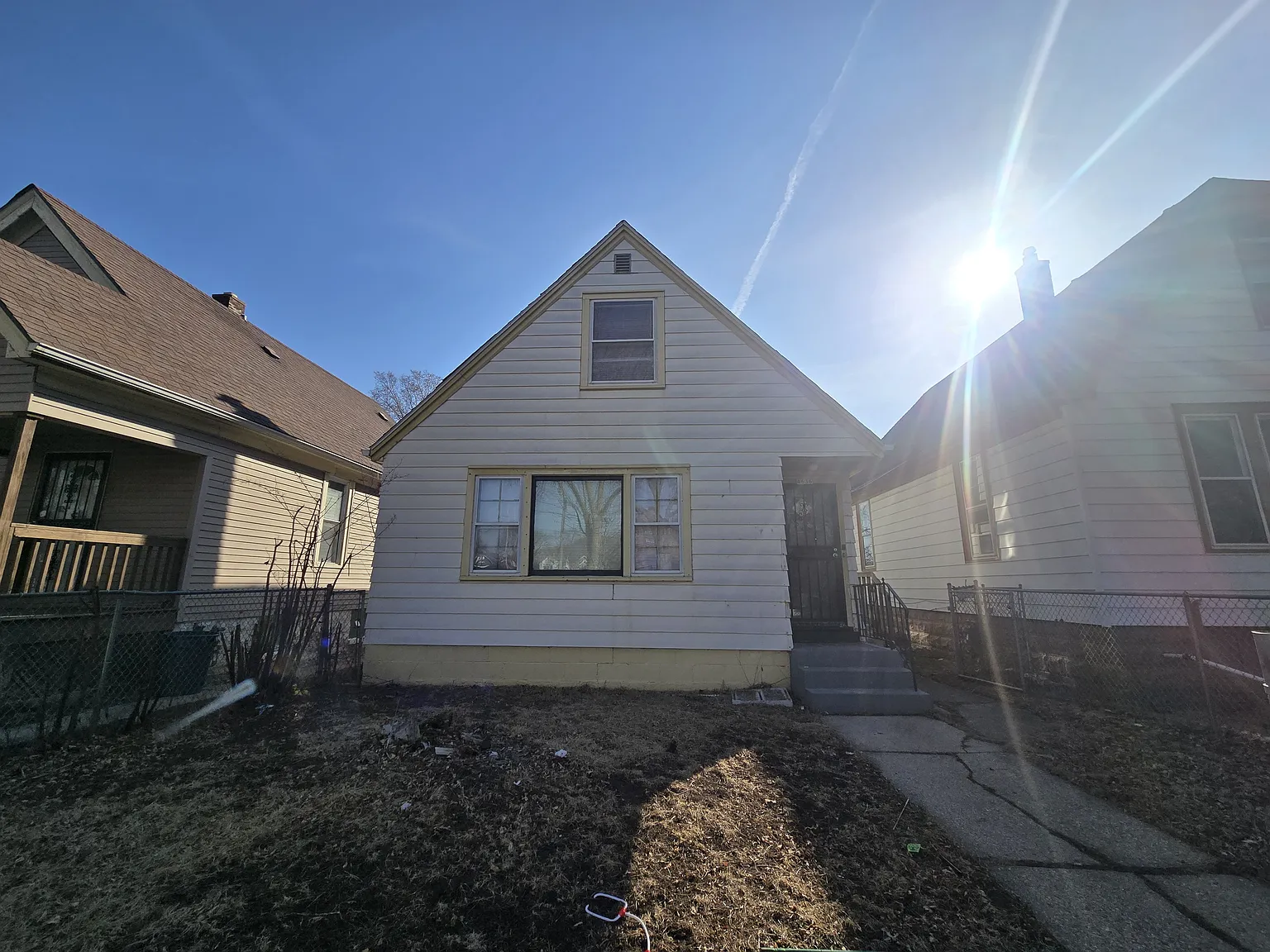 3 bed, $1,750 — Photo 2