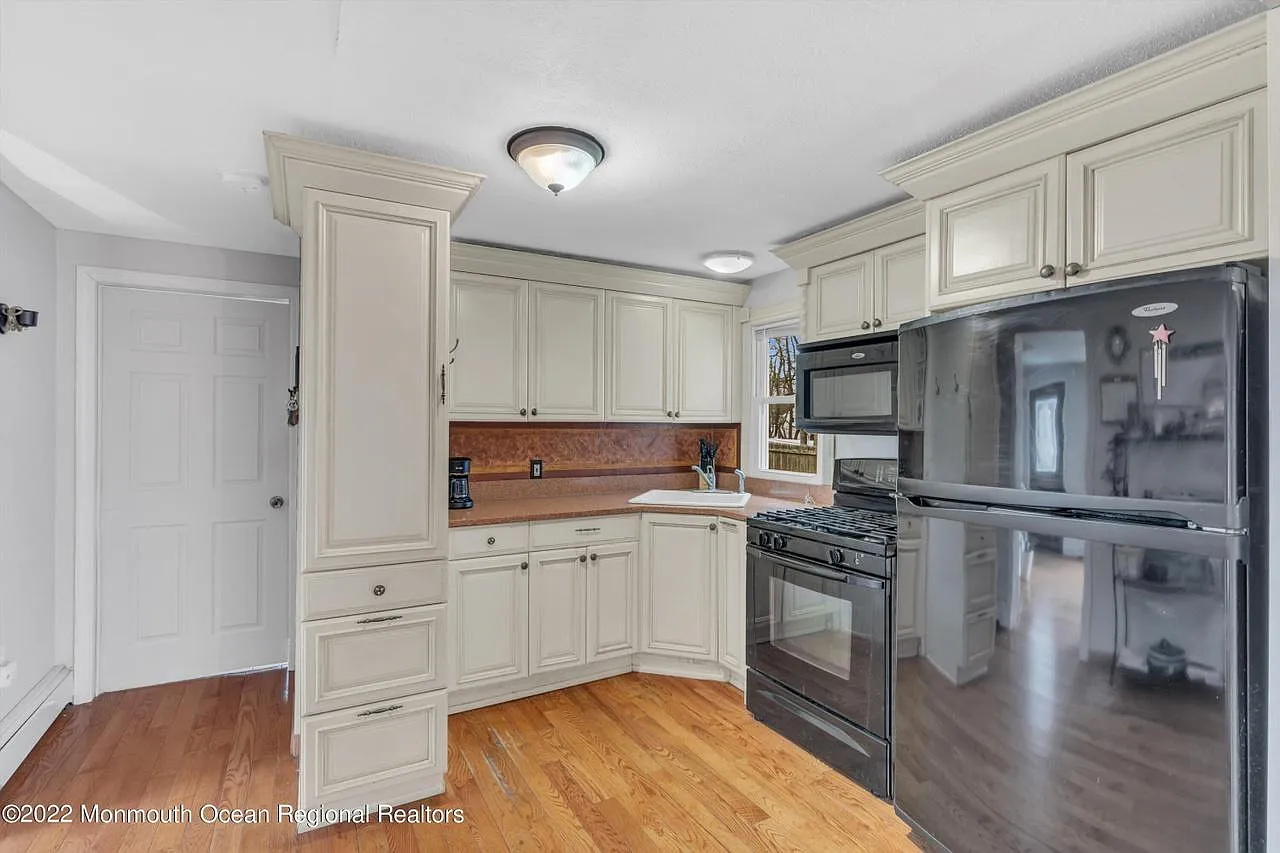 3 bed, 1545 sqft, $3,500 — Photo 4