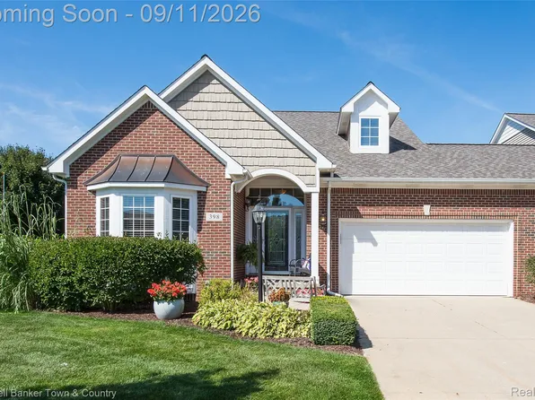 398 Delmar Ct, Highland, MI 48357