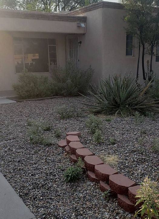 1st image of 1712 Cardenas Dr NE