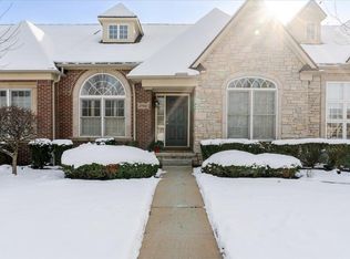 45900 S Stonewood Rd, Canton, MI 48187