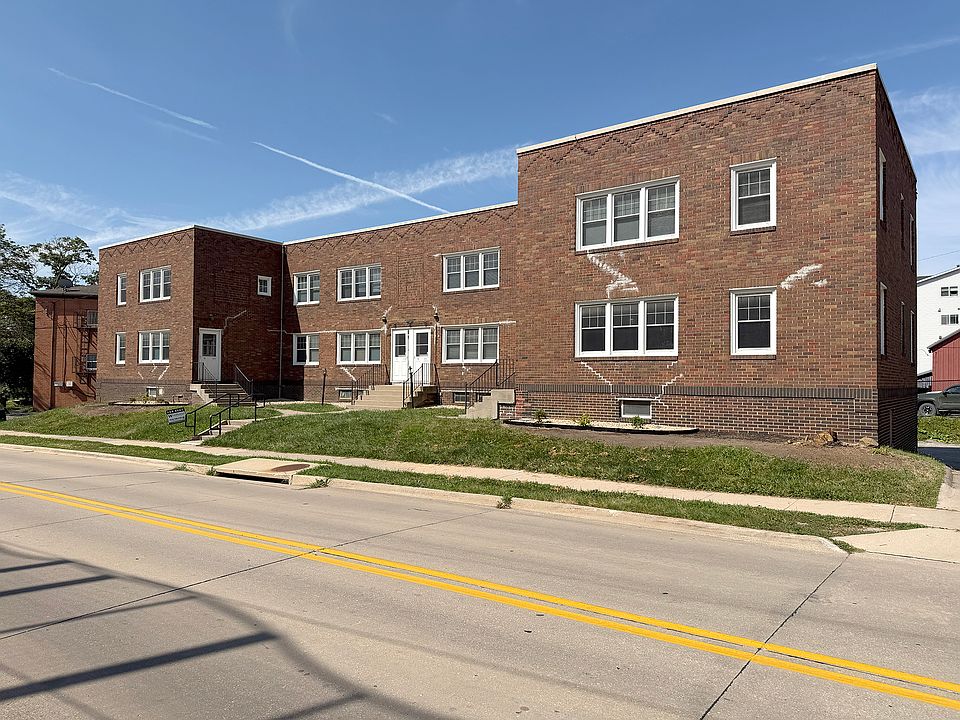 1st image of 17 Woolf Ave