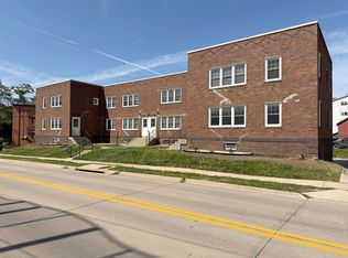 17 1/2 Woolf Ave, Iowa City, IA 52246