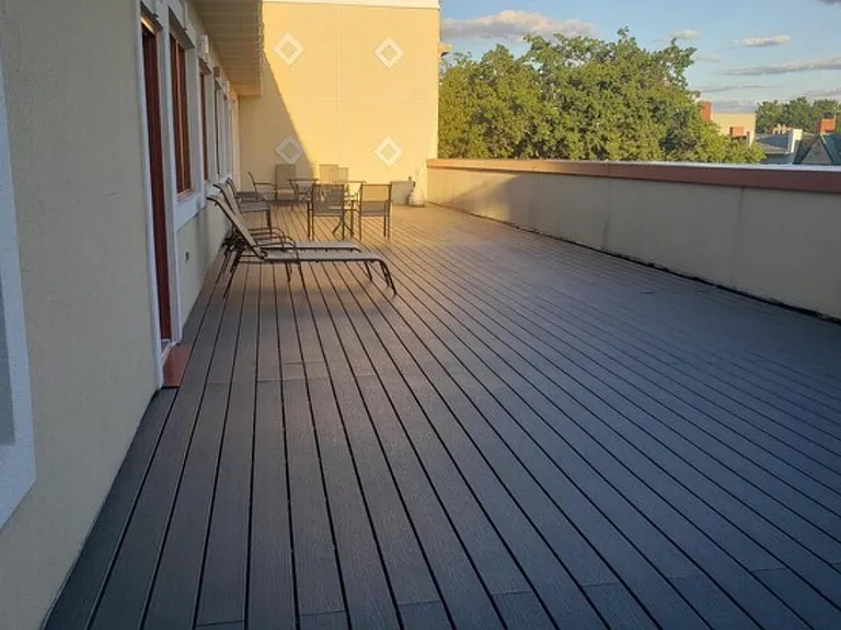 Segovia Apartments — Photo 6