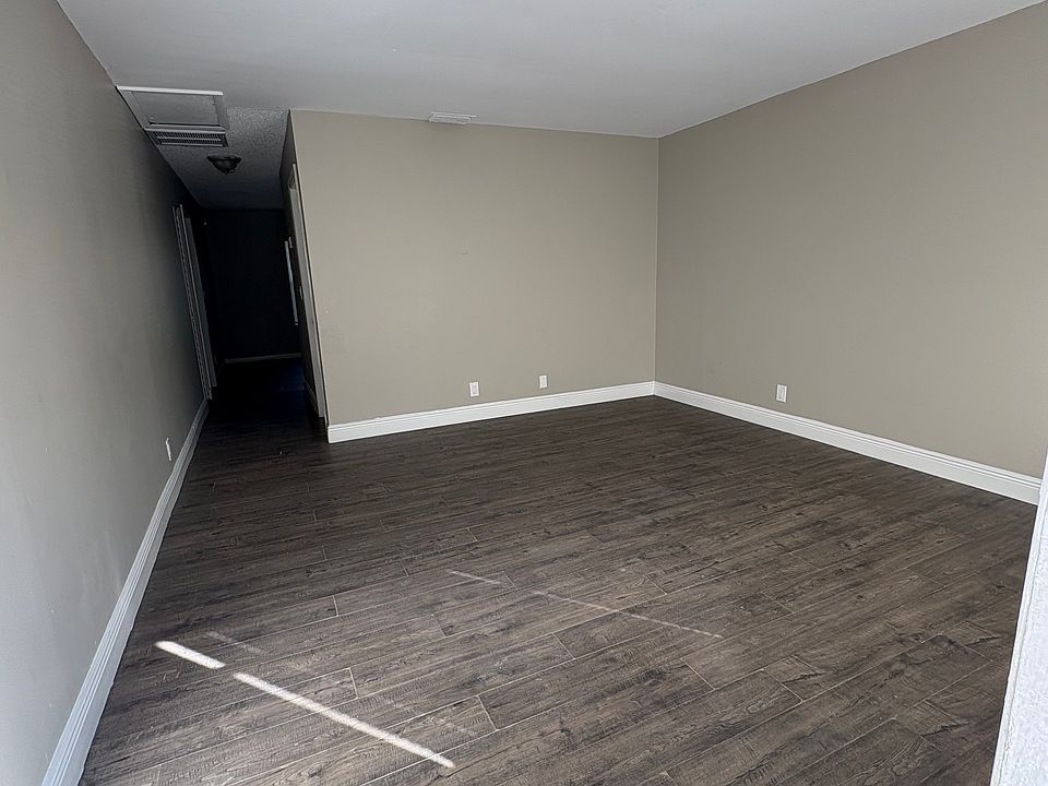 1st image of 4845 Serafica Dr #4845