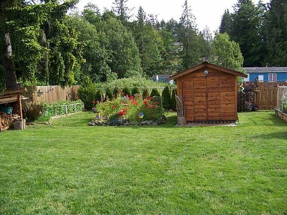 Fenced Yard