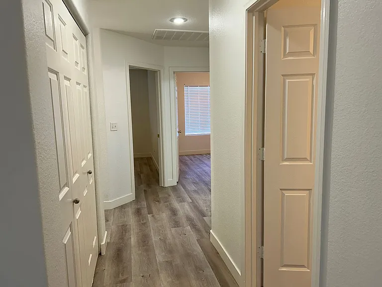 10019 Capistrello Ave — Photo 18