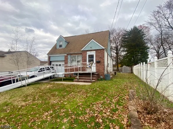 31 Florence Dr, Clark Twp., NJ 07066