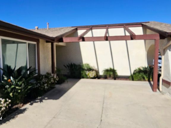 3rd image of 10488 Manila Ave