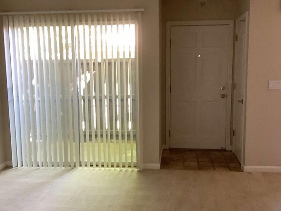 3rd image of 4008 Elmo Loop APT D