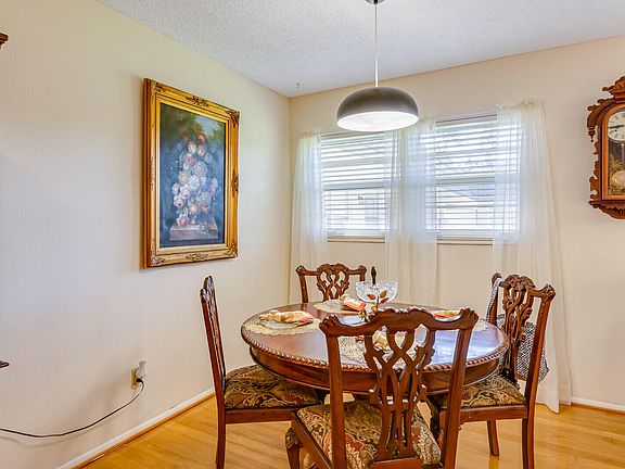 3rd image of 2 Vista Gardens Trl APT 202