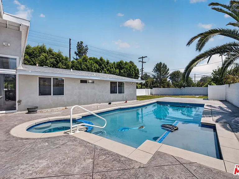 6292 Lubao Ave — Photo 31