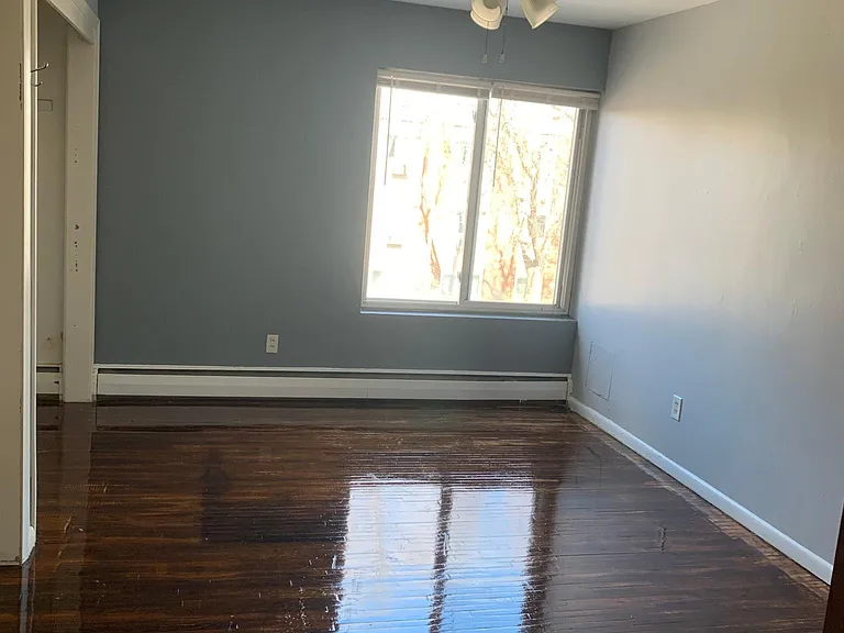 801 University Ave SE #1 — Photo 10