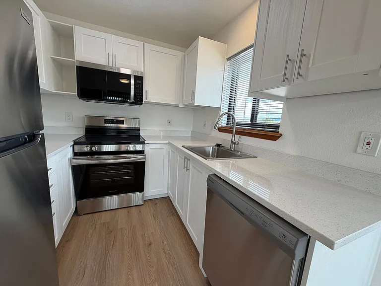 1307 Rufina Ln #4 — Photo 9