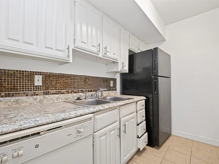 6001 Reims Rd #802 — Photo 7