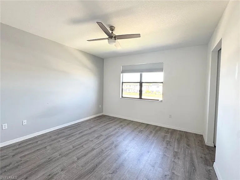 8984 Madrid Cir — Photo 18