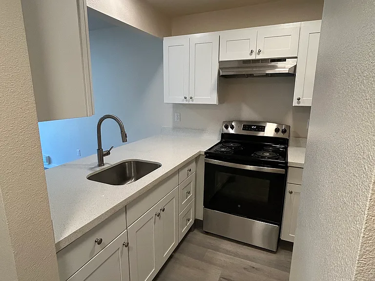Washington Park Apartments — Photo 35