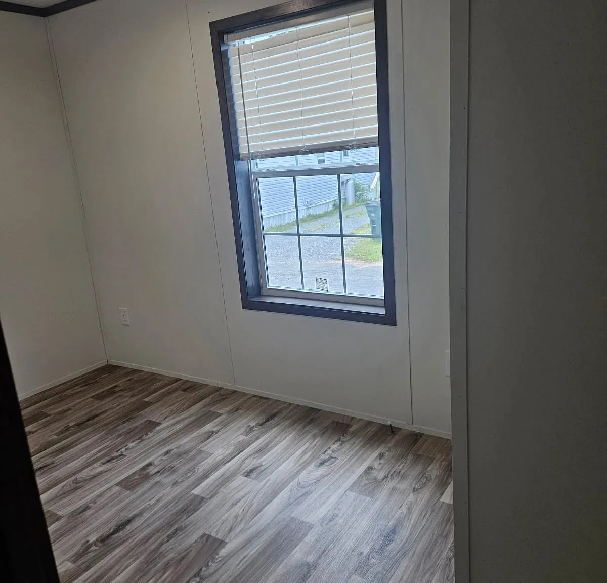 2 bed, 580 sqft, $1,649 — Photo 2