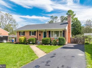 306 Valley View Ave SW, Leesburg, VA 20175