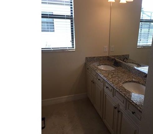 4th image of 9484 Carmini Ct