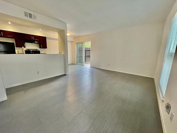 3rd image of 6001 Cougar Dr APT B