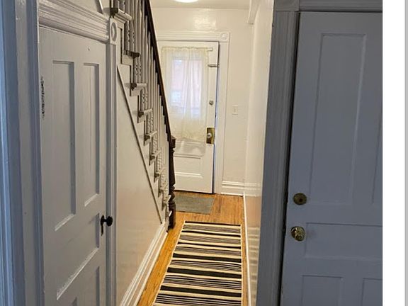 3rd image of 15 Heath St