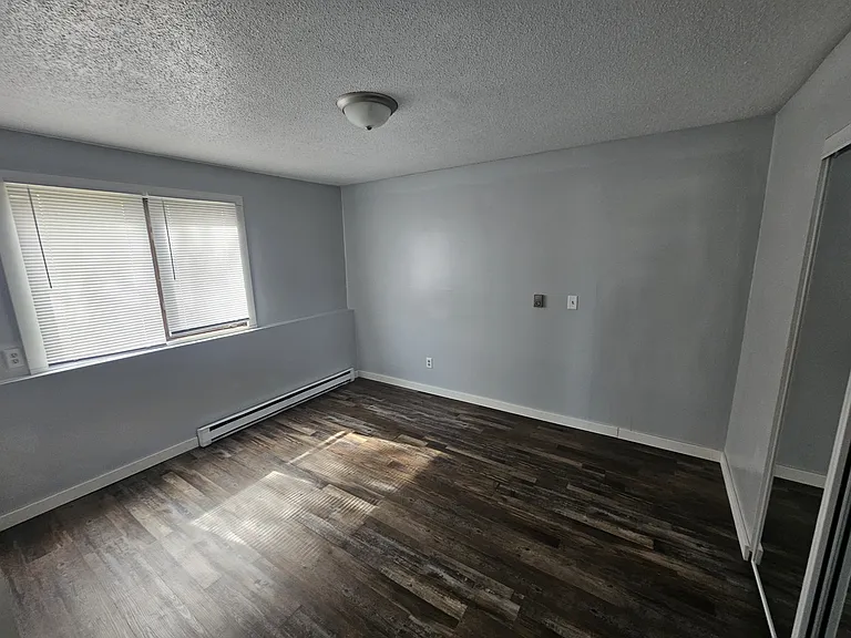 1097 Oakview Dr #5 — Photo 14