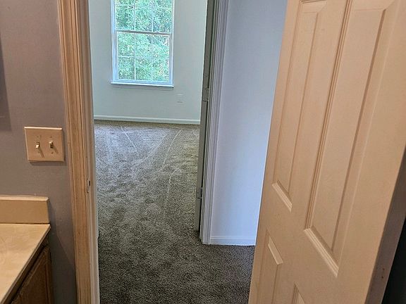 4th image of 2230 Melrose Ln