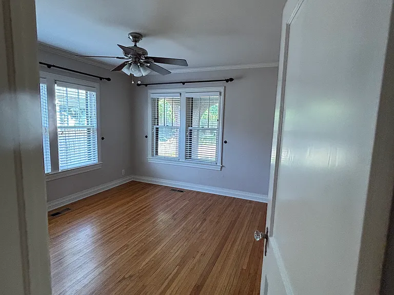 1611 S Gary Pl — Photo 8