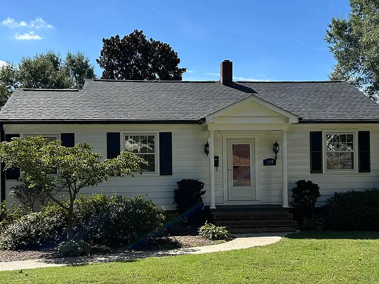519 Woodland Dr — Photo 2