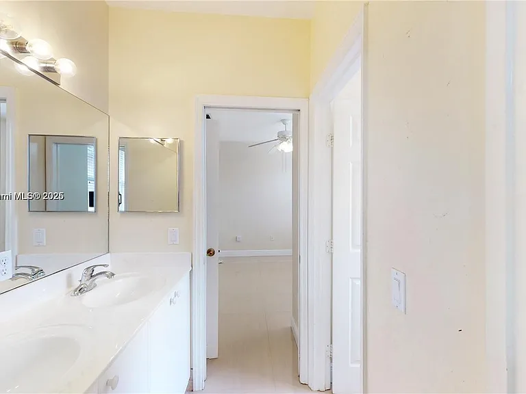 12281 SW 121st Ter — Photo 22