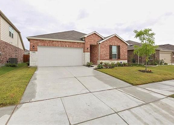 3rd image of 3109 Montserrat Creek Dr